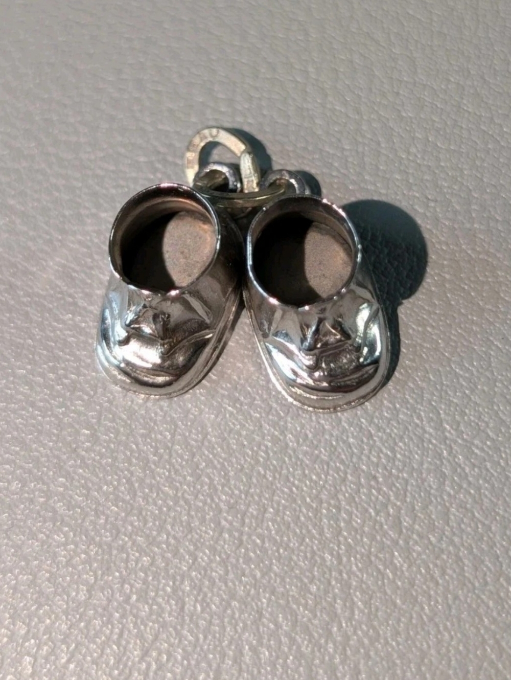 Vintage Silver B Beau Sterling Pair Baby Shoe Booties Small Charm Collectible - Picture 4 of 16